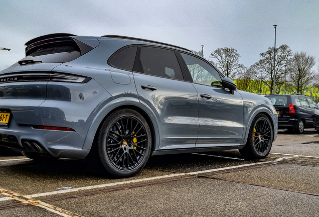 Porsche 9YA Cayenne Turbo E-Hybrid