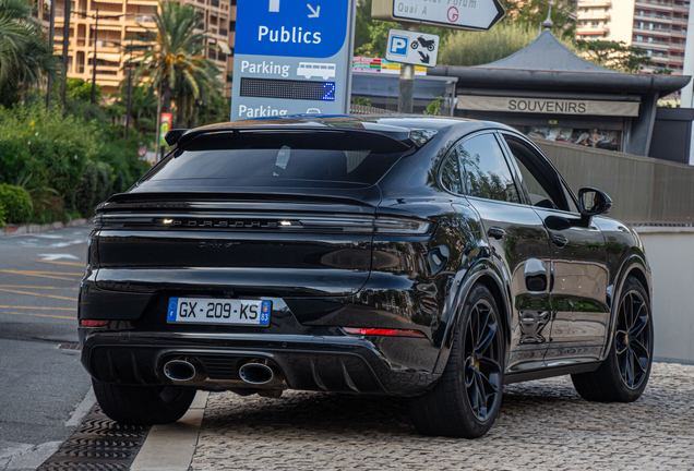 Porsche Cayenne Coupé Turbo E-Hybrid