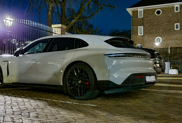 Porsche Taycan GTS Sport Turismo