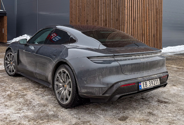 Porsche Taycan Turbo