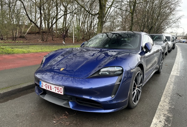 Porsche Taycan Turbo