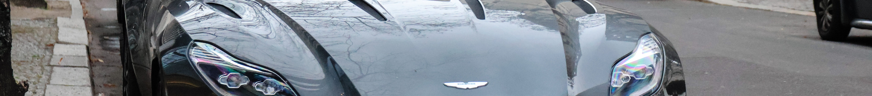 Aston Martin DB11 AMR