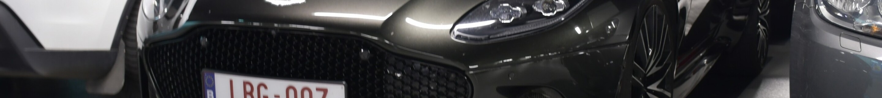 Aston Martin DBS Superleggera Volante