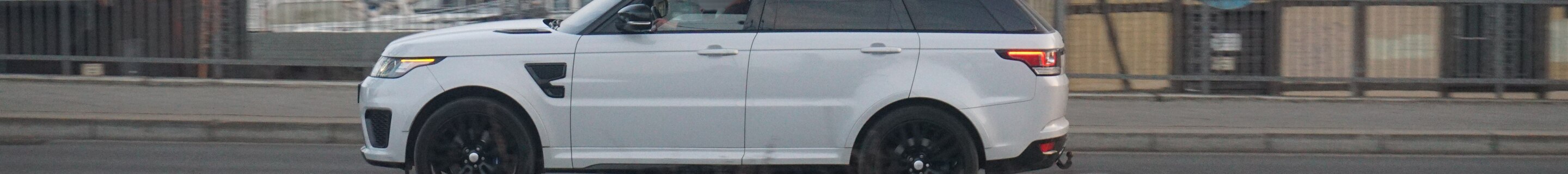 Land Rover Range Rover Sport SVR