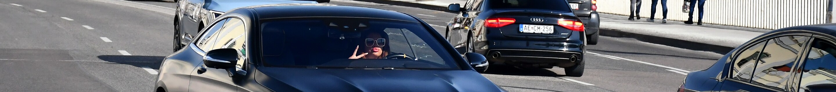 Mercedes-AMG S 63 Coupé C217 2018 Yellow Night Edition