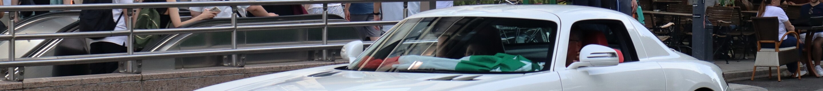 Mercedes-Benz SLS AMG