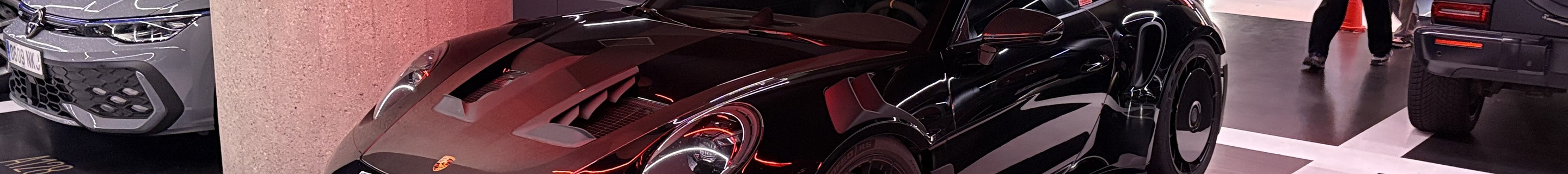 Porsche 992 GT3 RS MkI Weissach Package Manthey Racing