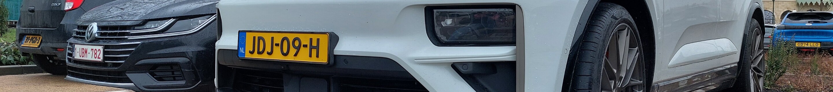 Porsche Macan EV Turbo