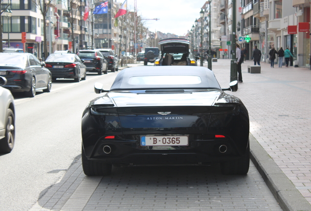 Aston Martin DB12 Volante