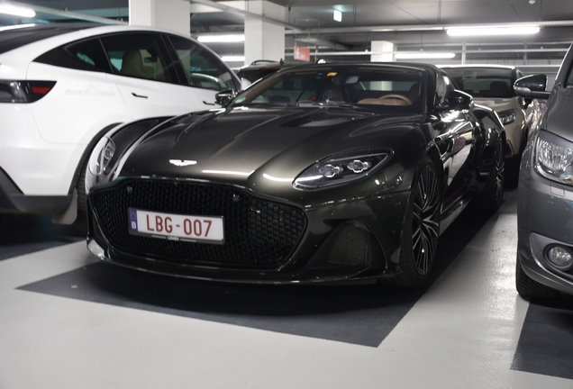 Aston Martin DBS Superleggera Volante