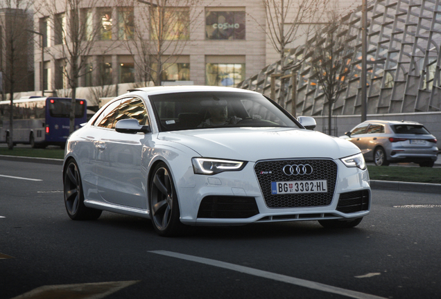Audi RS5 B8 2012