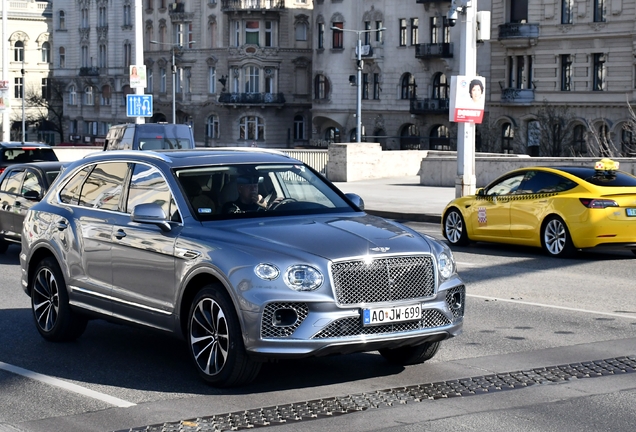 Bentley Bentayga Azure