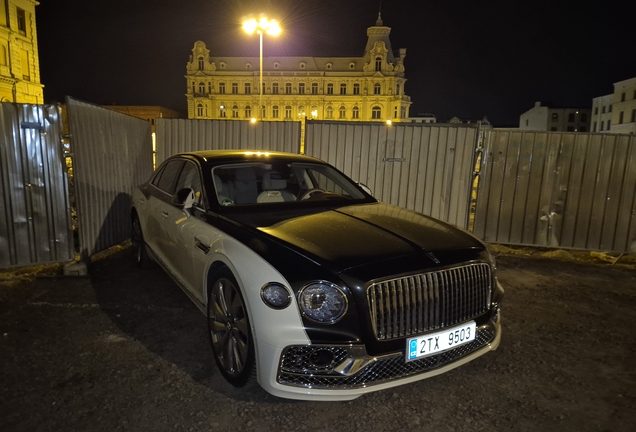 Bentley Flying Spur V8 Azure