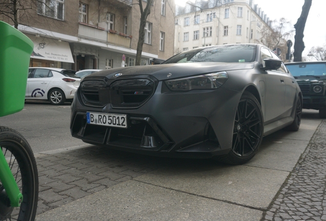 BMW M5 G90