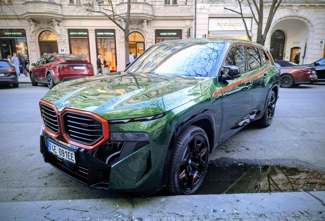 BMW XM G09 Label Red