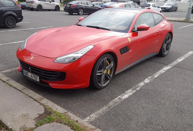 Ferrari GTC4Lusso