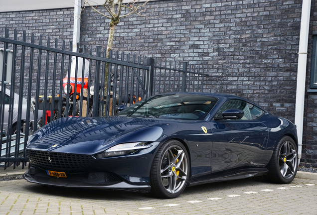 Ferrari Roma Novitec Rosso