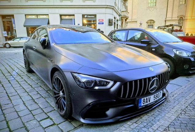 Mercedes-AMG GT 63 S X290