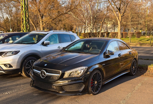 Mercedes-Benz CLA 45 AMG C117