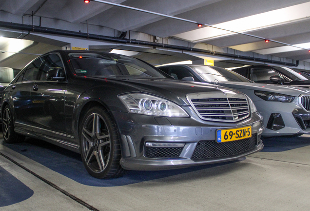 Mercedes-Benz S 65 AMG V221 2010