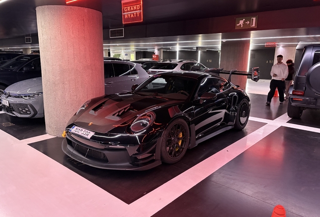 Porsche 992 GT3 RS MkI Weissach Package Manthey Racing