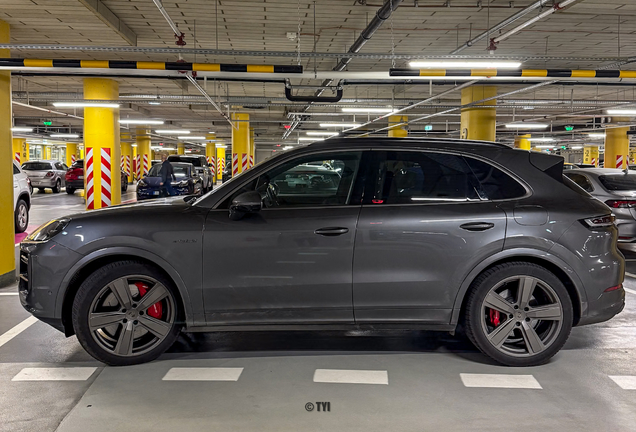 Porsche 9YA Cayenne Turbo E-Hybrid