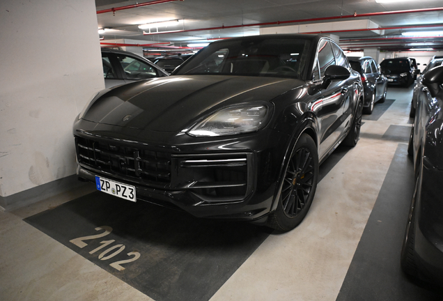 Porsche Cayenne Coupé Turbo E-Hybrid