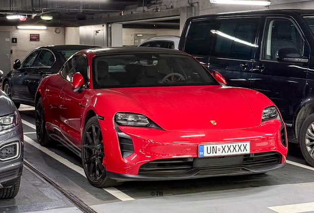 Porsche Taycan GTS