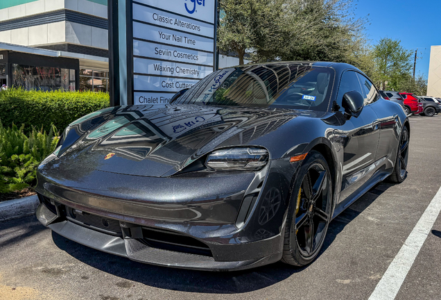 Porsche Taycan Turbo S