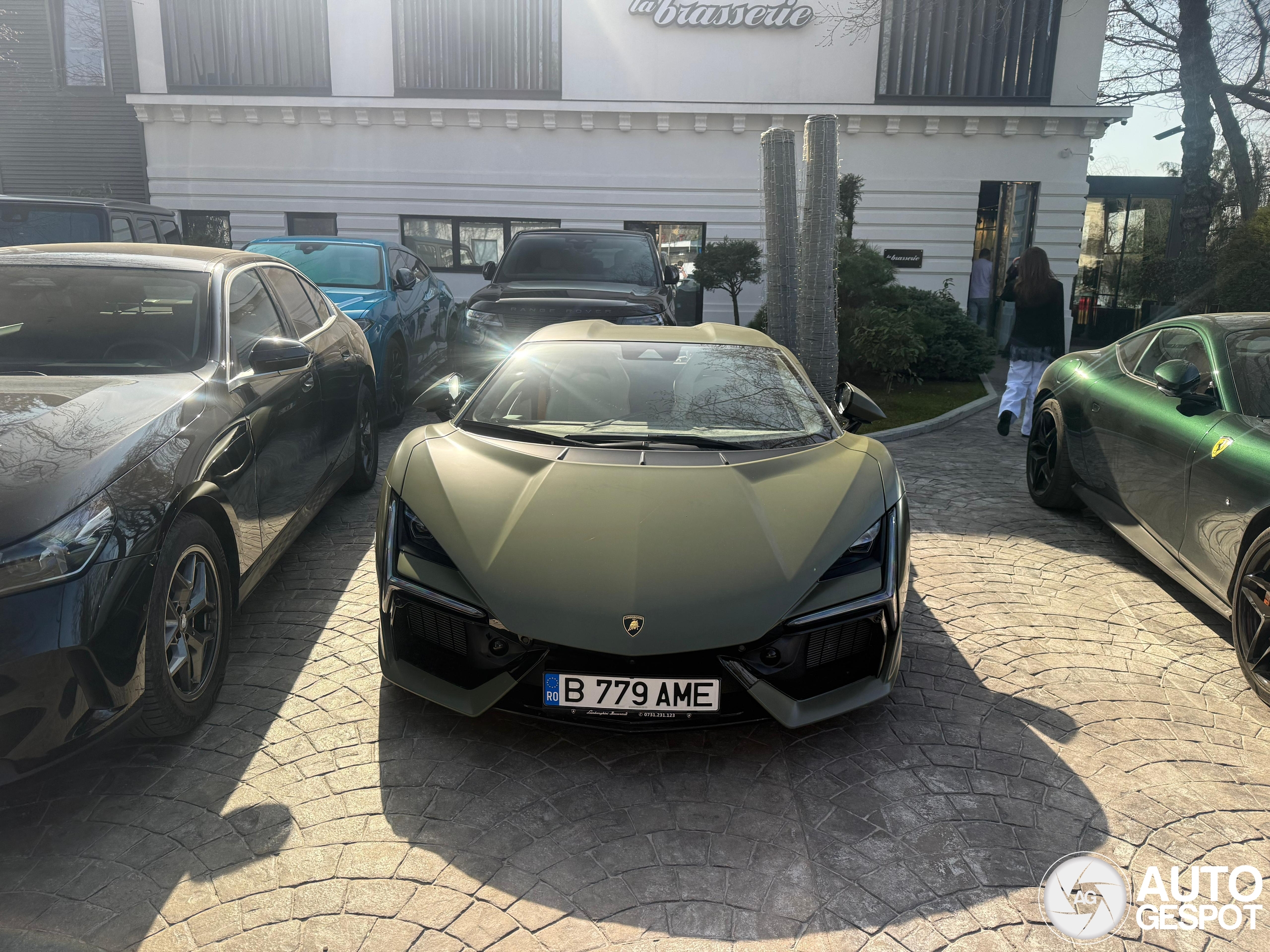 Lamborghini Revuelto