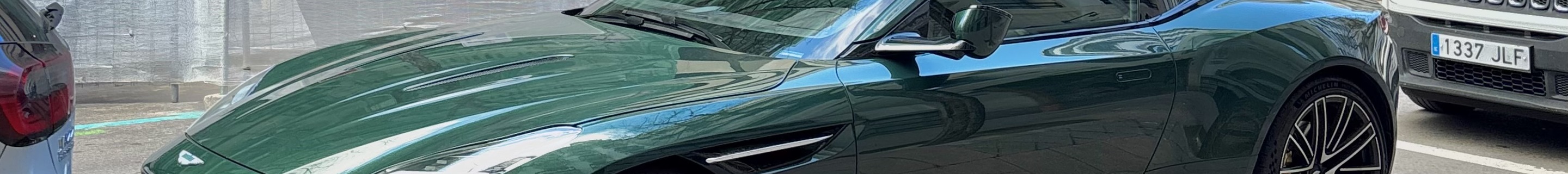 Aston Martin DB12