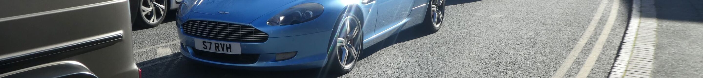Aston Martin DB9 Volante