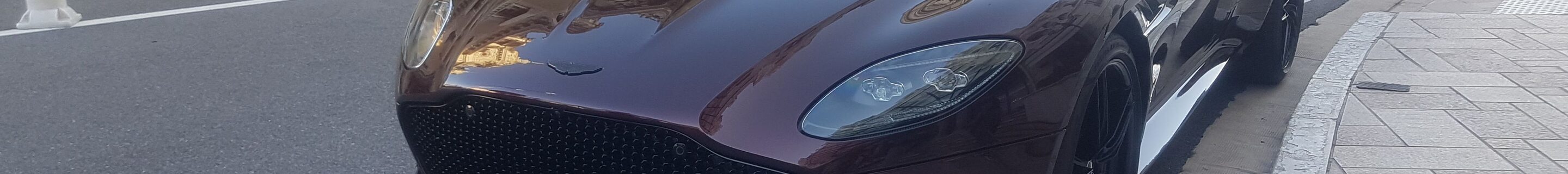 Aston Martin DBS Superleggera