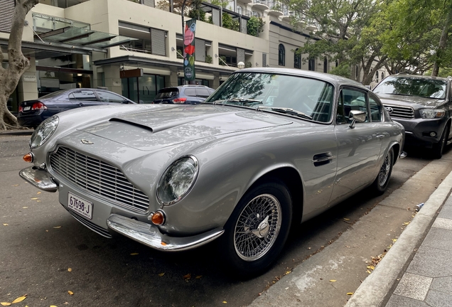 Aston Martin DB6 MKII