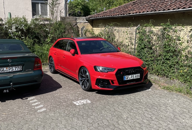 Audi RS4 Avant B9