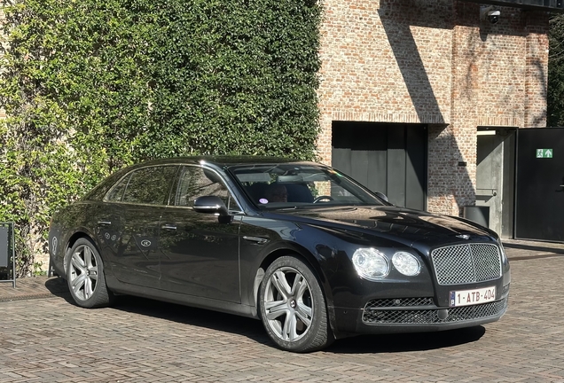 Bentley Flying Spur V8