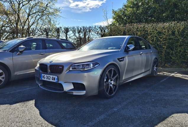 BMW M5 F10 30 Jahre Edition