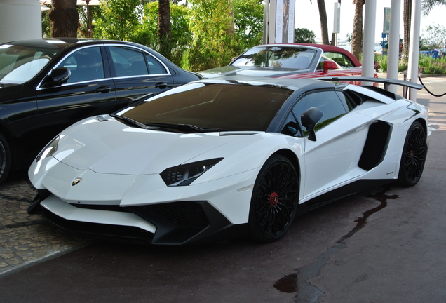 Lamborghini Aventador LP750-4 SuperVeloce Roadster