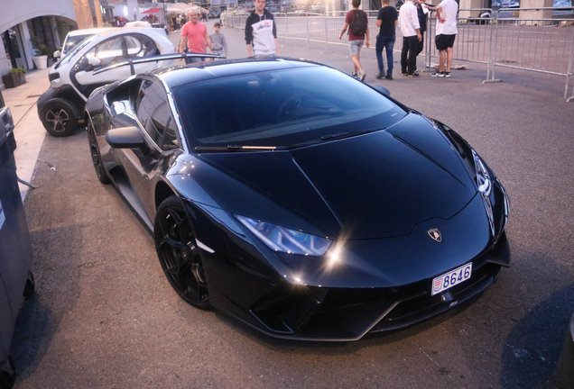 Lamborghini Huracán LP640-4 Performante