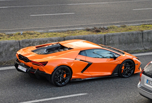 Lamborghini Revuelto