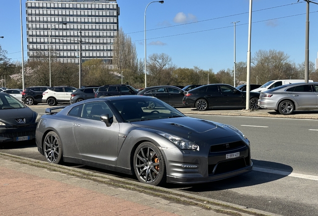 Nissan GT-R 2011