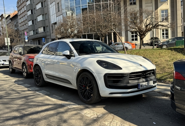 Porsche 95B Macan GTS MkIII