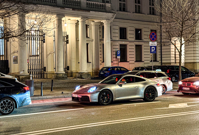 Porsche 992 Carrera 4 GTS MkII