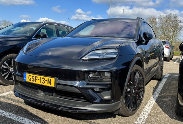 Porsche Macan EV Turbo