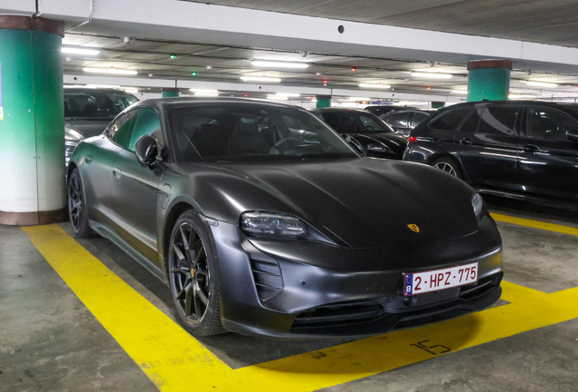 Porsche Taycan GTS