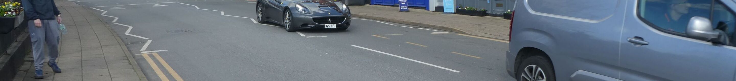 Ferrari California