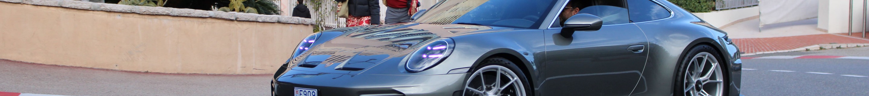 Porsche 992 GT3 Touring MkII