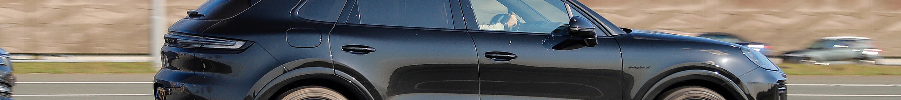 Porsche 9YA Cayenne Turbo E-Hybrid