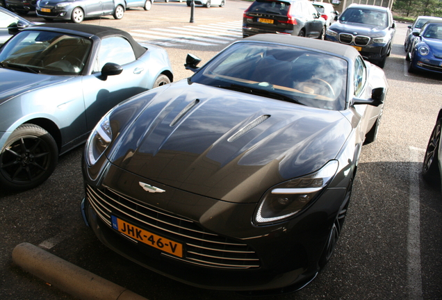 Aston Martin DB4 Vantage