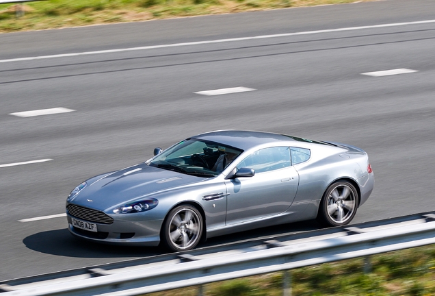 Aston Martin DB9